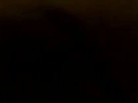 Поставил раком зрелую женщину и начал сочно ебать её, но очень быстро кончил - реальный секс