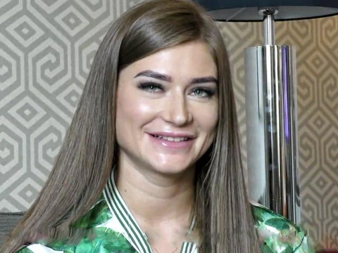 Спелая женщина пришла на кастинг Пьера Вудмана, где ей отлизали пизду и жестко ебали вдвоем